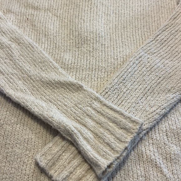 American Eagle cream sweater women’s size XS - Picture 4 of 6